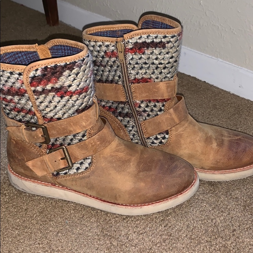 Bionic booties - Picture 3 of 4